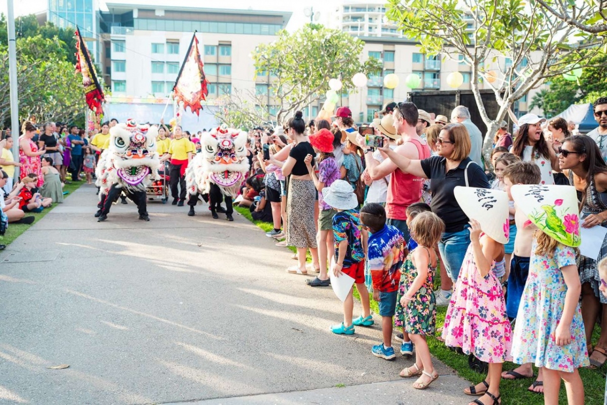 Vietnamese lantern festival excites crowds in northern Australia